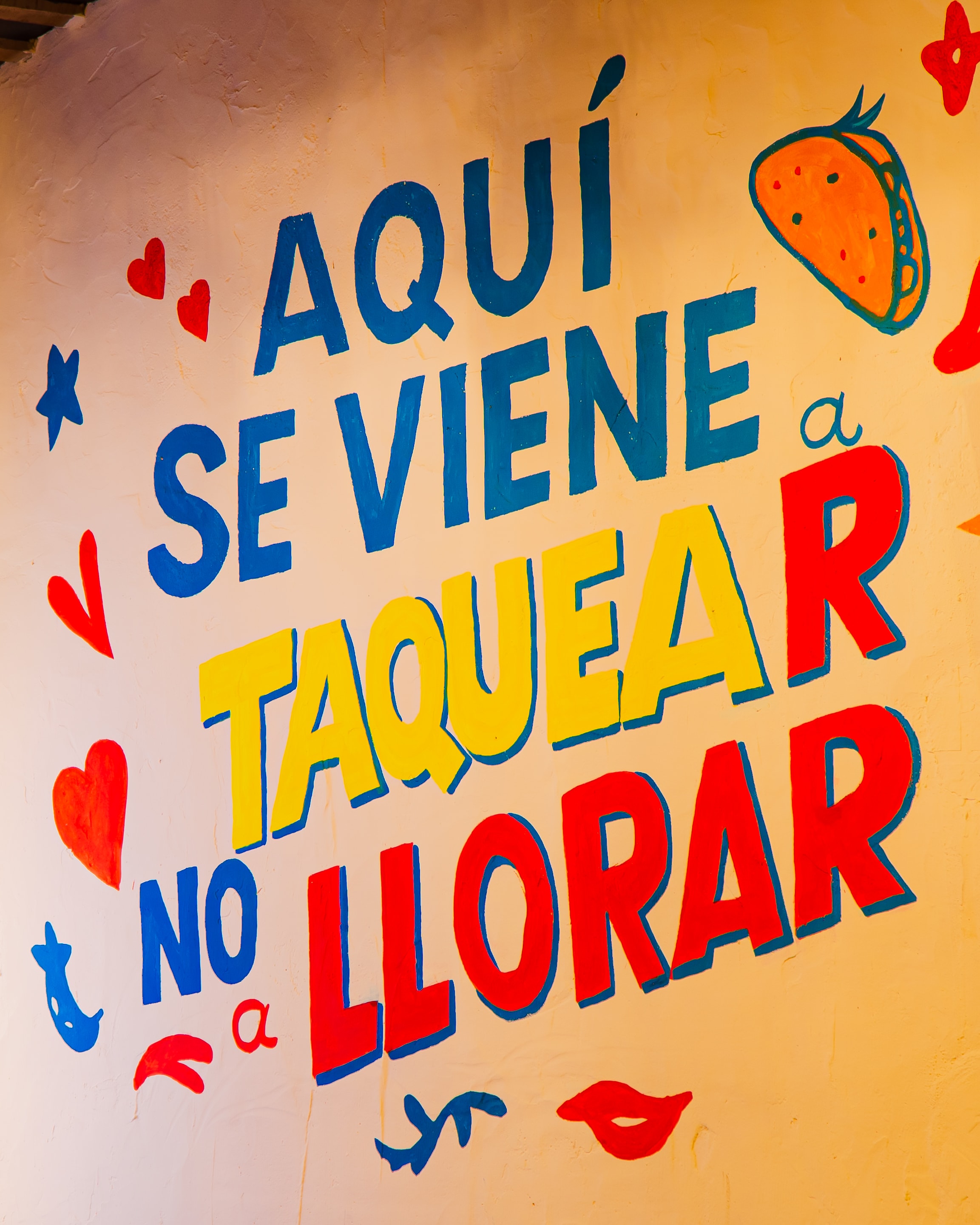 Ambiente de restaurante mexicano en Chitré, El Azteca